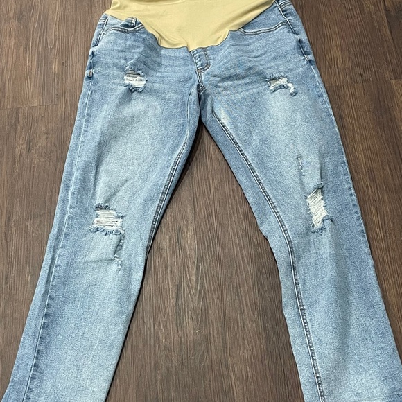 Set of Five maternity jeans bundle - Picture 3 of 7